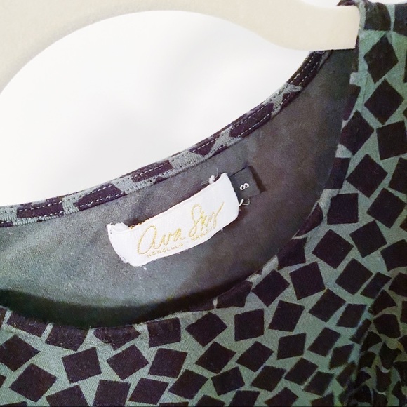 Ava Sky - Printed Tank - Picture 4 of 4